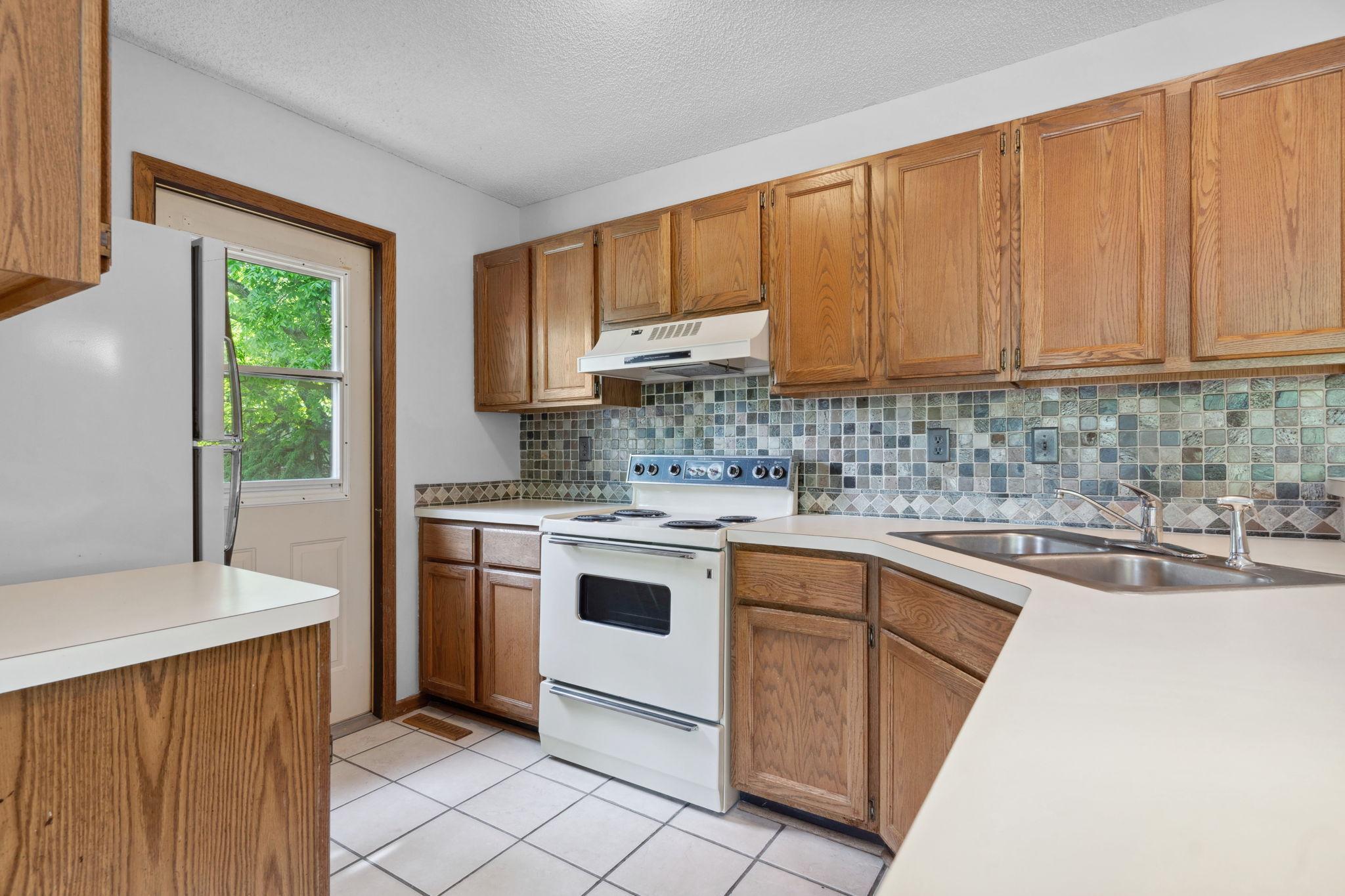 13405 Zenith Lane