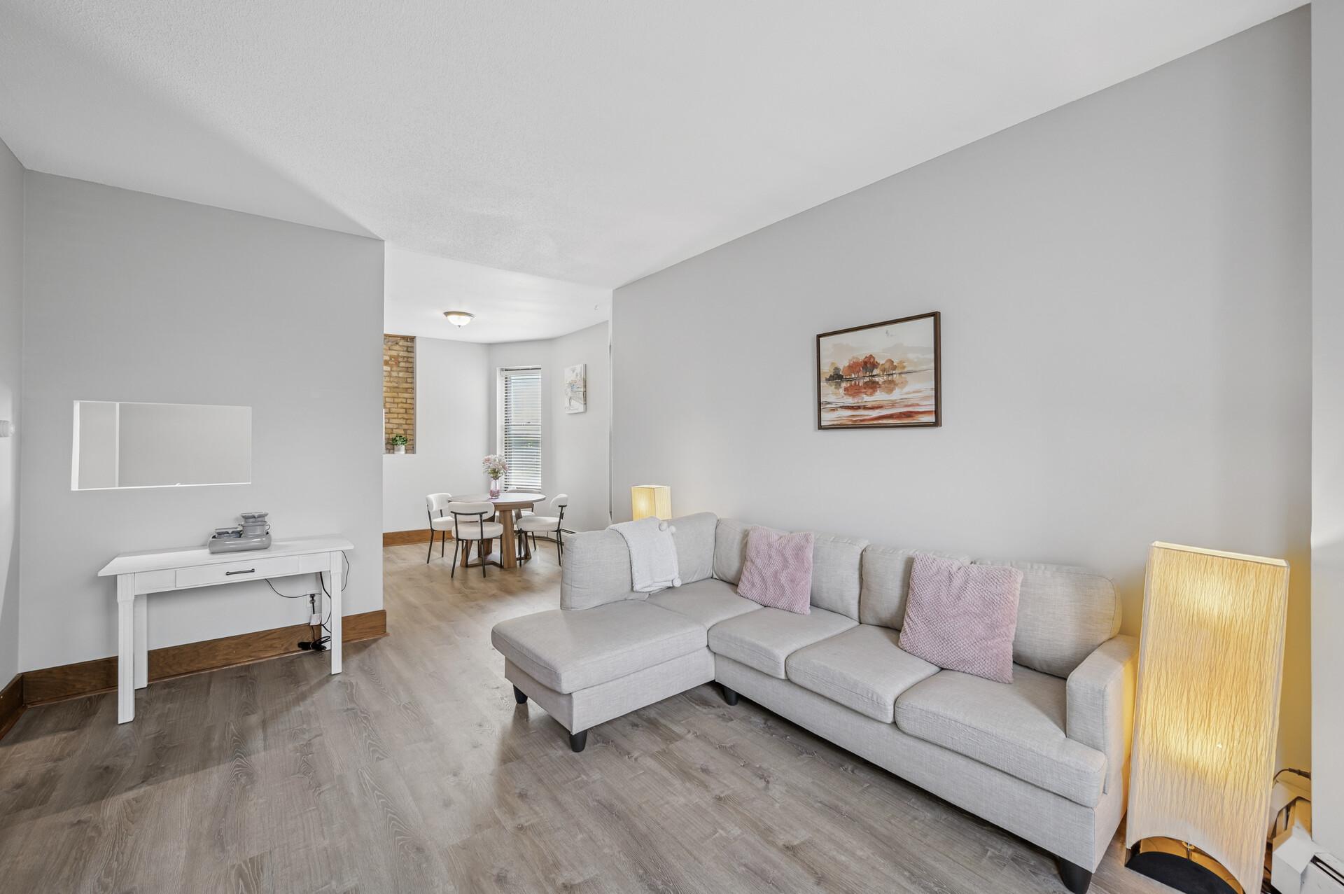 1811 Elliot Avenue 2