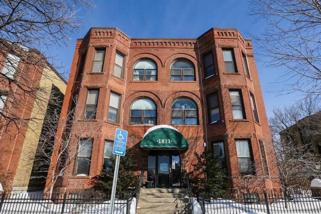 Photo of 1811 Elliot Avenue #2, Minneapolis, MN 55404 (MLS # 7027486)