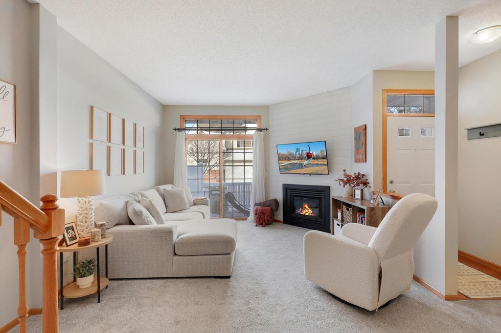 Photo of 2706 Mallard Drive, Woodbury, MN 55125 (MLS # 7021801)