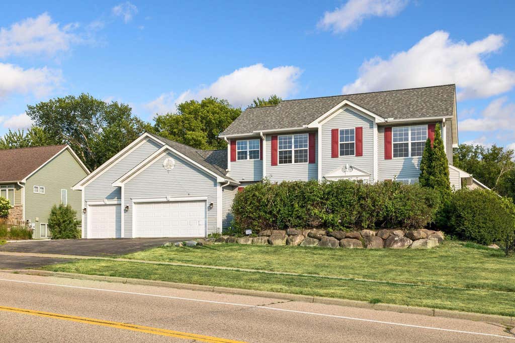 Photo of 16267 Griffon Trail, Lakeville, MN 55044 (MLS # 7115076)