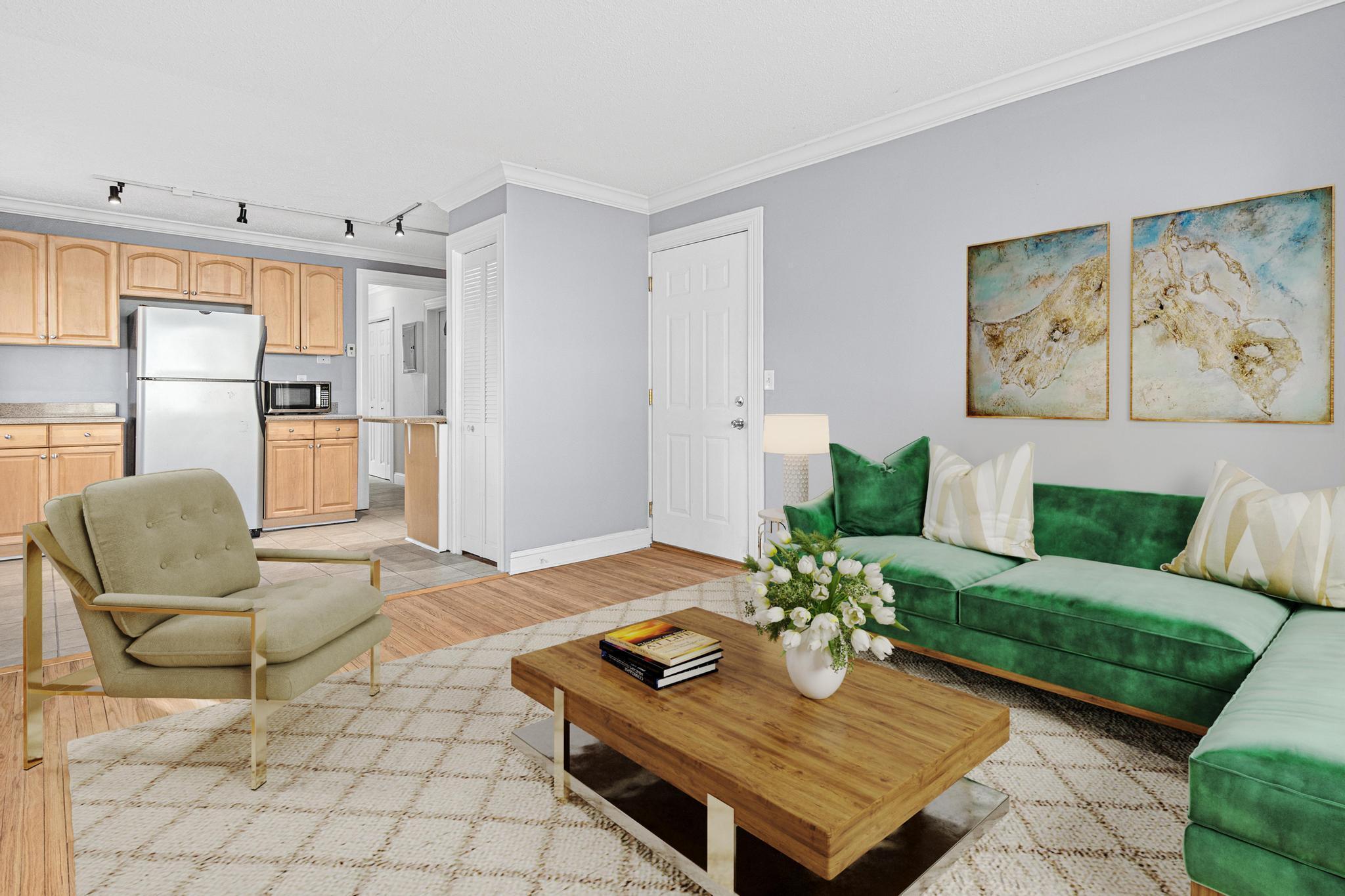 423 W 31st Street 101