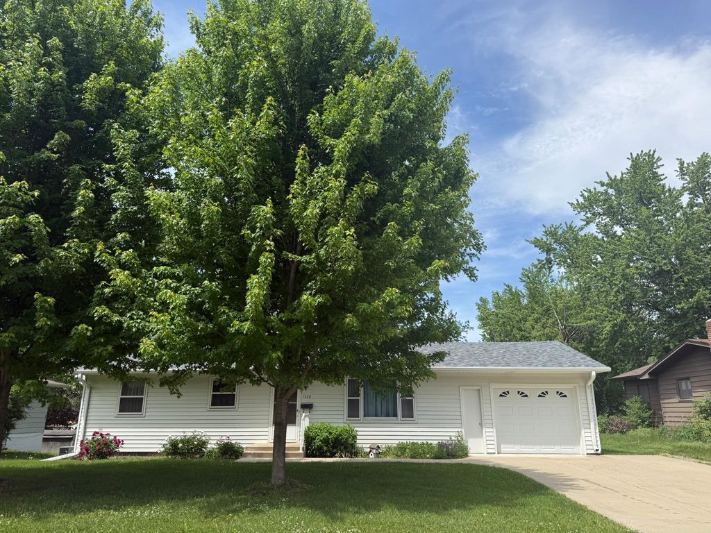 Photo of 1420 Highland Place, Faribault, MN 55021 (MLS # 7083400)