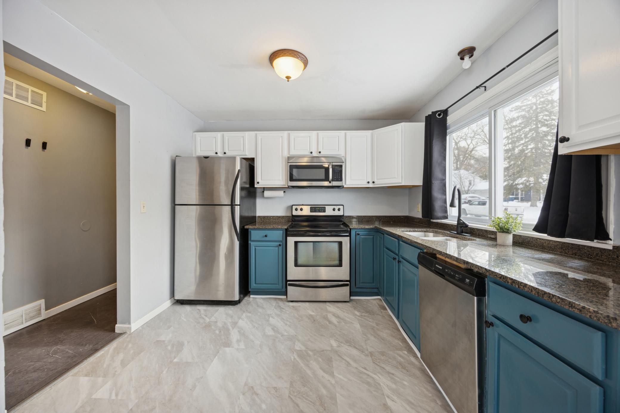 2300 Zenith Avenue N