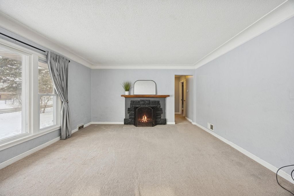 Photo of 2300 Zenith Avenue N, Golden Valley, MN 55422 (MLS # 6824514)