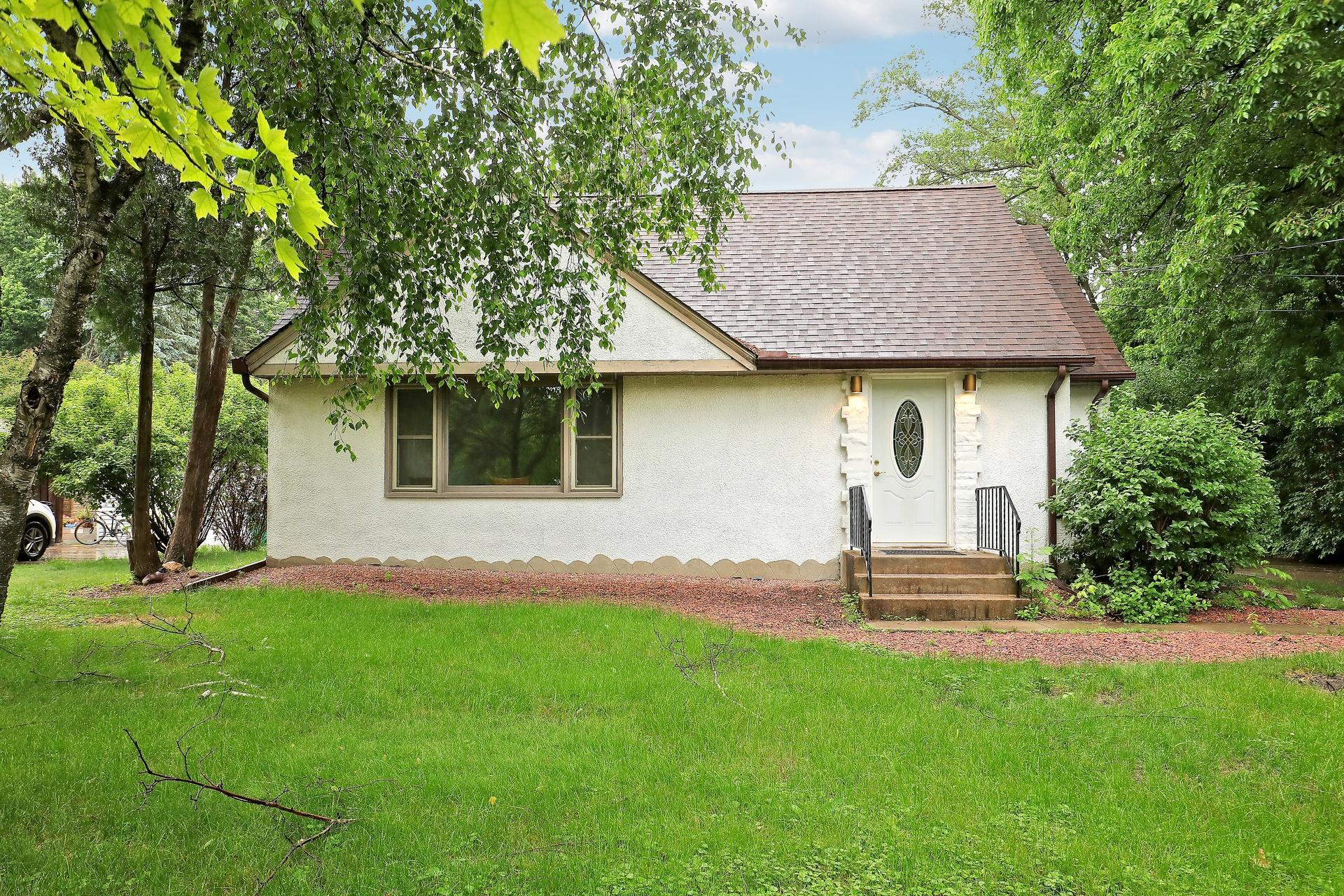 2911 Troseth Road