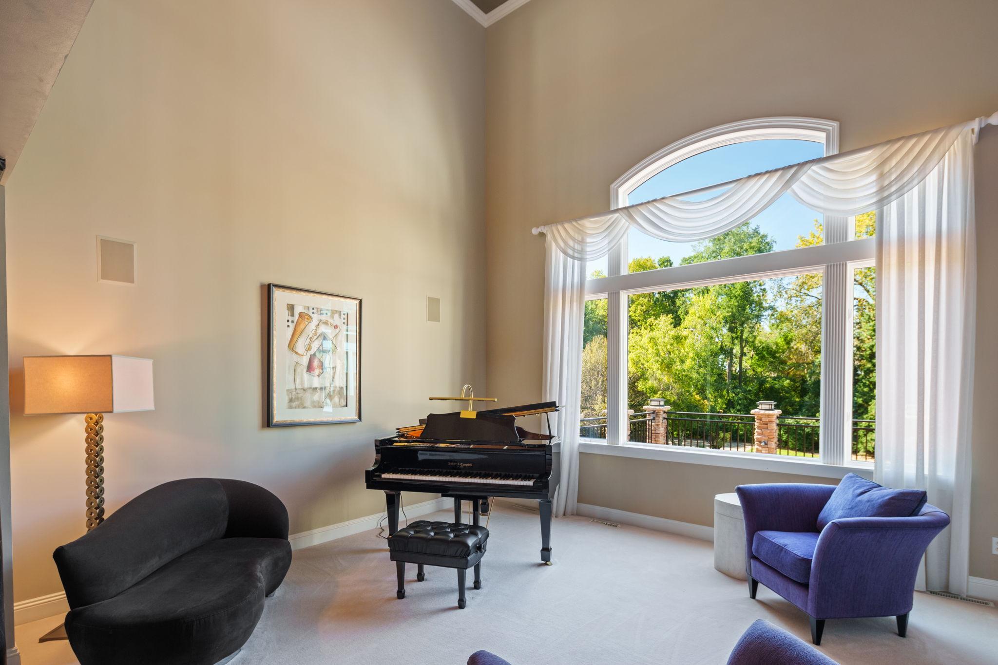 12100 Grandview Terrace