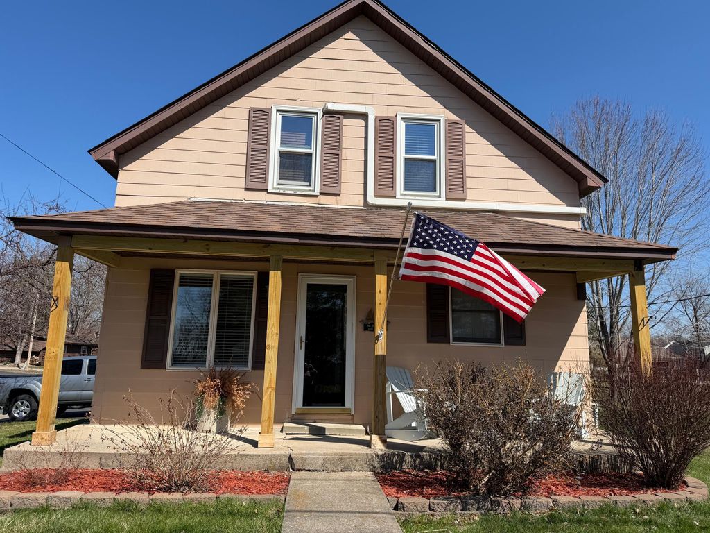 Photo of 1101 3rd Street E, Hastings, MN 55033 (MLS # 7054569)