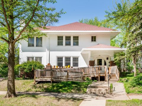 1815 Goodrich Avenue Saint Paul MN 55105