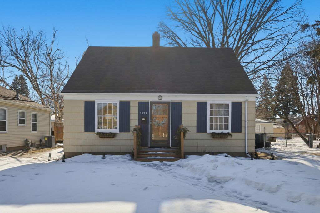 Photo of 1333 5TH Avenue S, Moorhead, MN 56560 (MLS # 7021958)