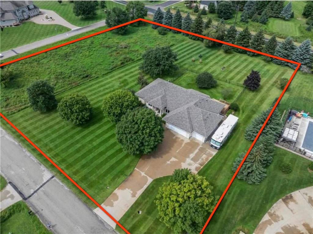 Photo of 2631 Hawk Hill Lane SW, Rochester, MN 55902 (MLS # 7153732)