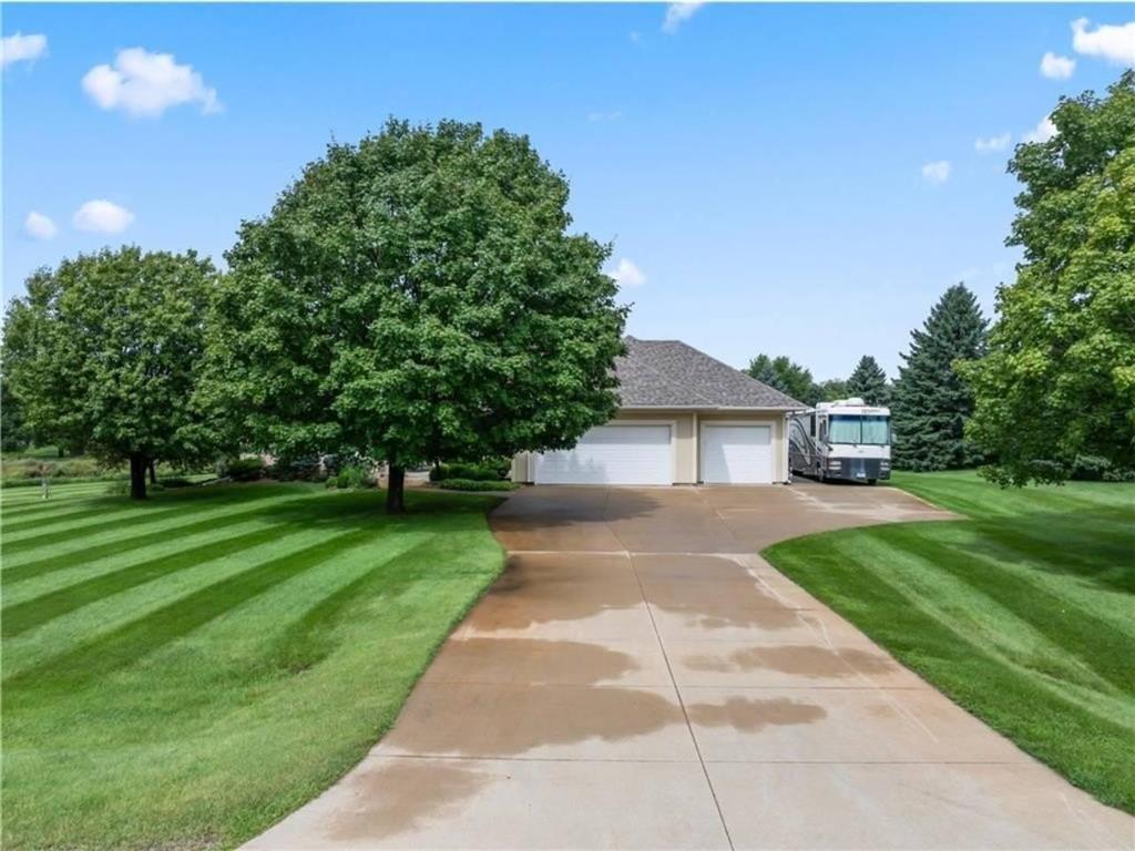 Photo of 2631 Hawk Hill Lane SW, Rochester, MN 55902 (MLS # 7153732)