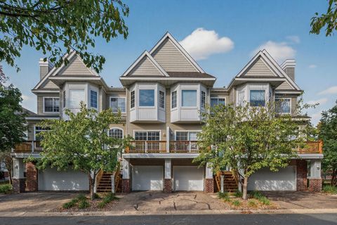 211 Christenson Way NE Fridley MN 55432