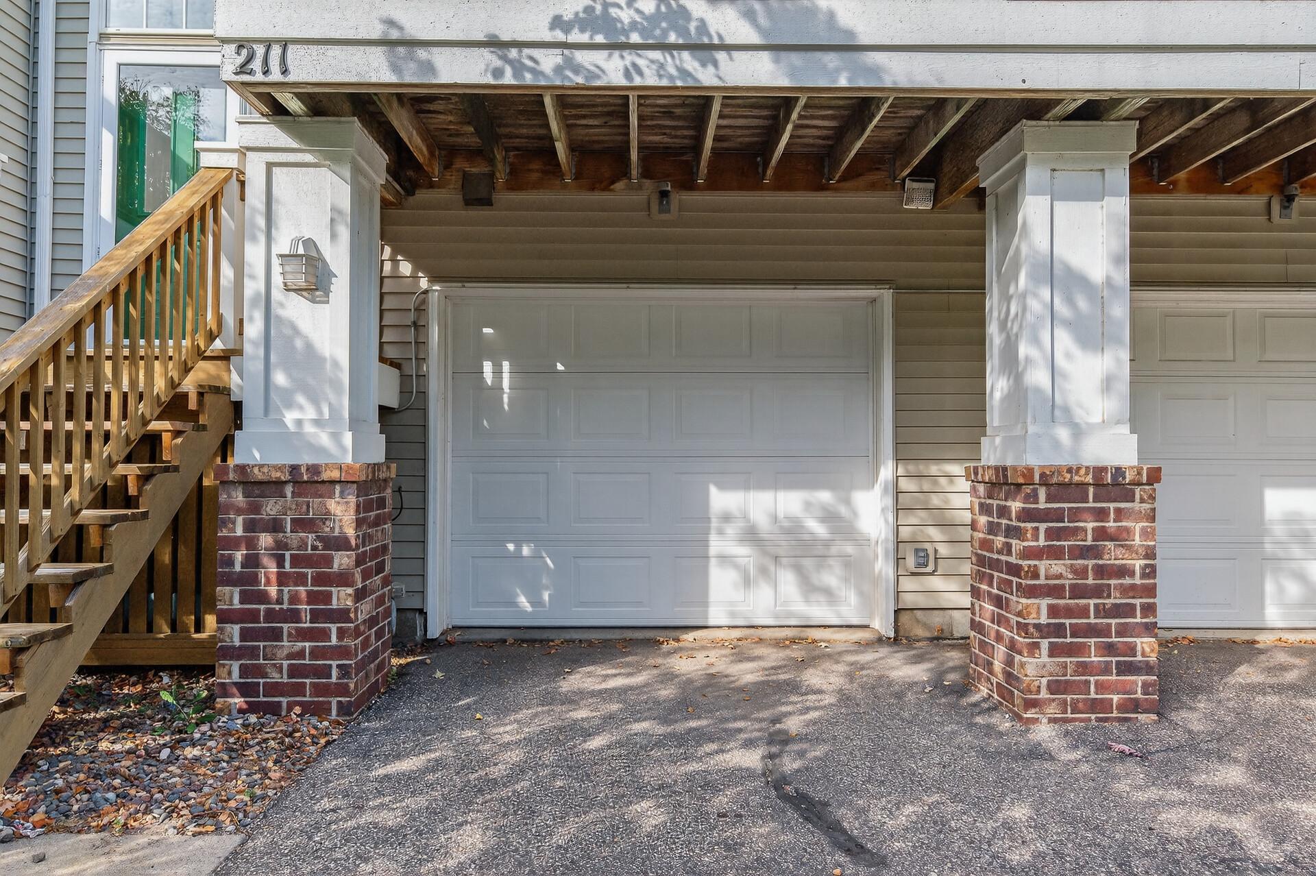 211 Christenson Way NE