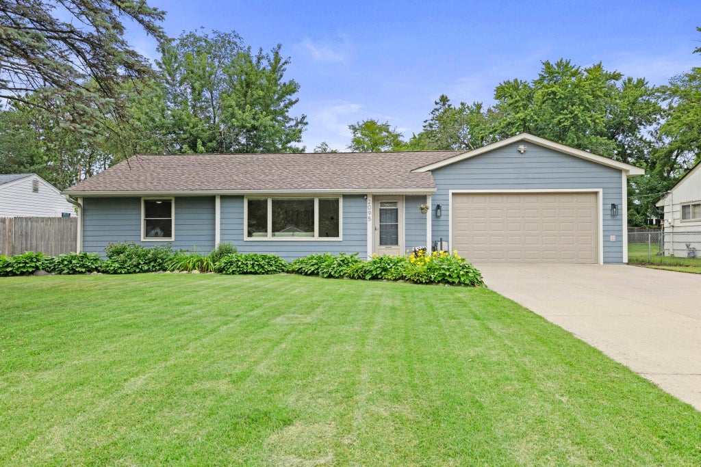 Photo of 2095 Blomquist Avenue, White Bear Lake, MN 55110 (MLS # 7103474)