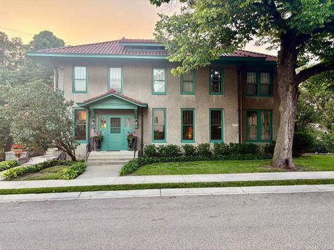 Photo of 626 E Park Avenue, Albert Lea, MN 56007 (MLS # 6757509)