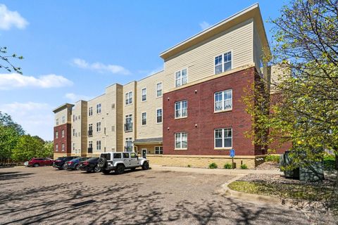 1776 Maryland Avenue E 201 Saint Paul MN 55106