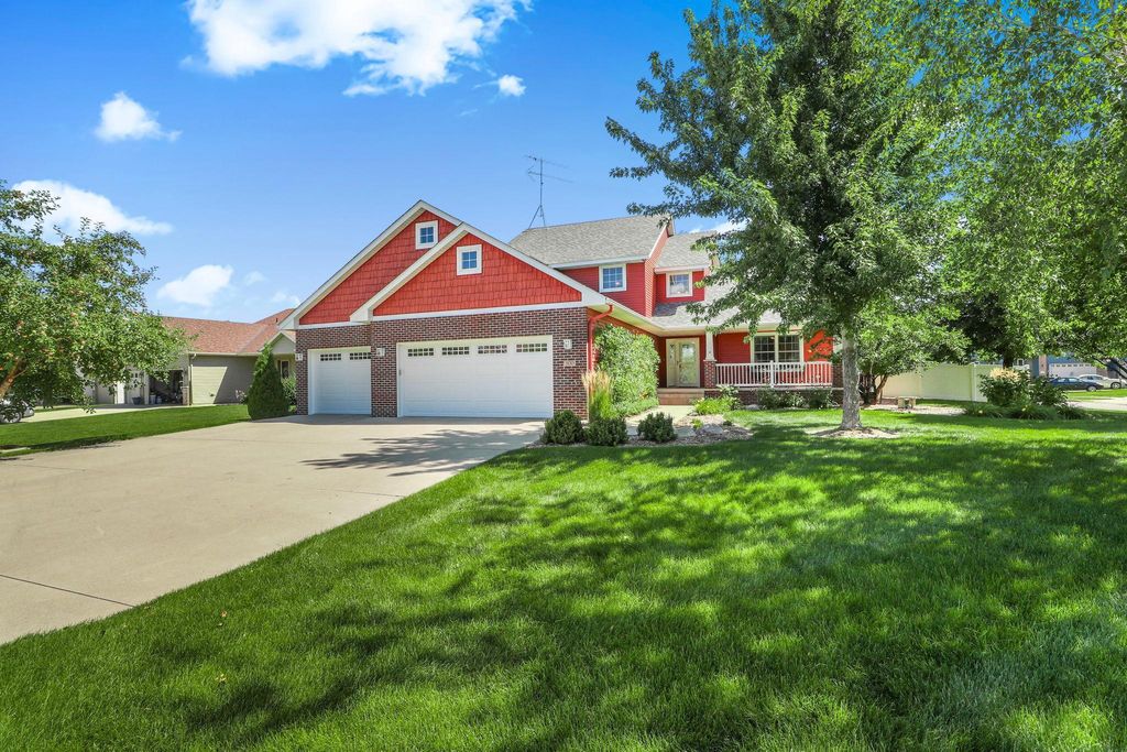 Photo of 300 22nd Avenue N, Sartell, MN 56377 (MLS # 7013527)