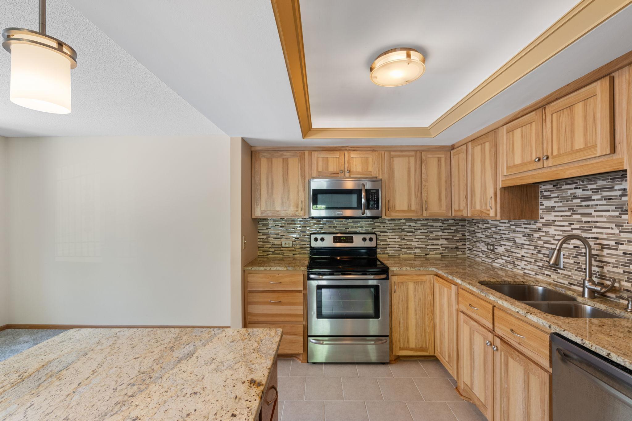 2885 Knox Avenue S 208