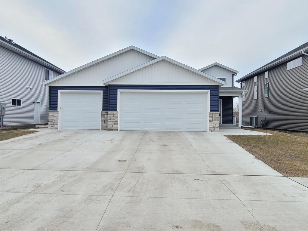 Photo of 2308 36th Avenue S, Moorhead, MN 56560 (MLS # 7042031)