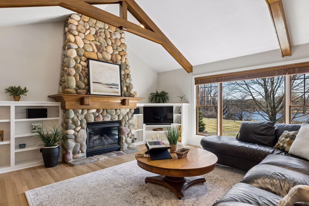 Photo of 9773 Wedgewood Circle, Woodbury, MN 55125 (MLS # 7031864)