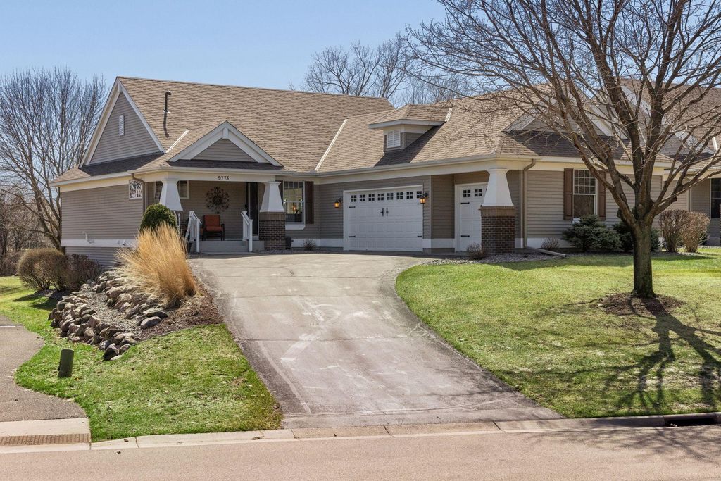 Photo of 9773 Wedgewood Circle, Woodbury, MN 55125 (MLS # 7031864)