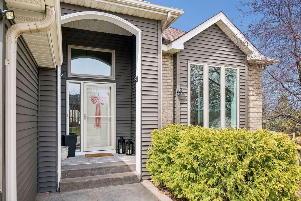 Photo of 2378 Manuela Drive, Chaska, MN 55318 (MLS # 7049038)