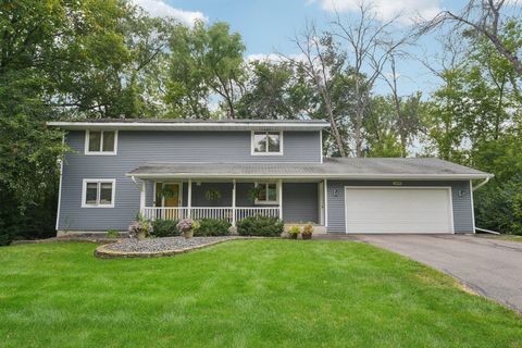 2400 Indian Road W Minnetonka MN 55305