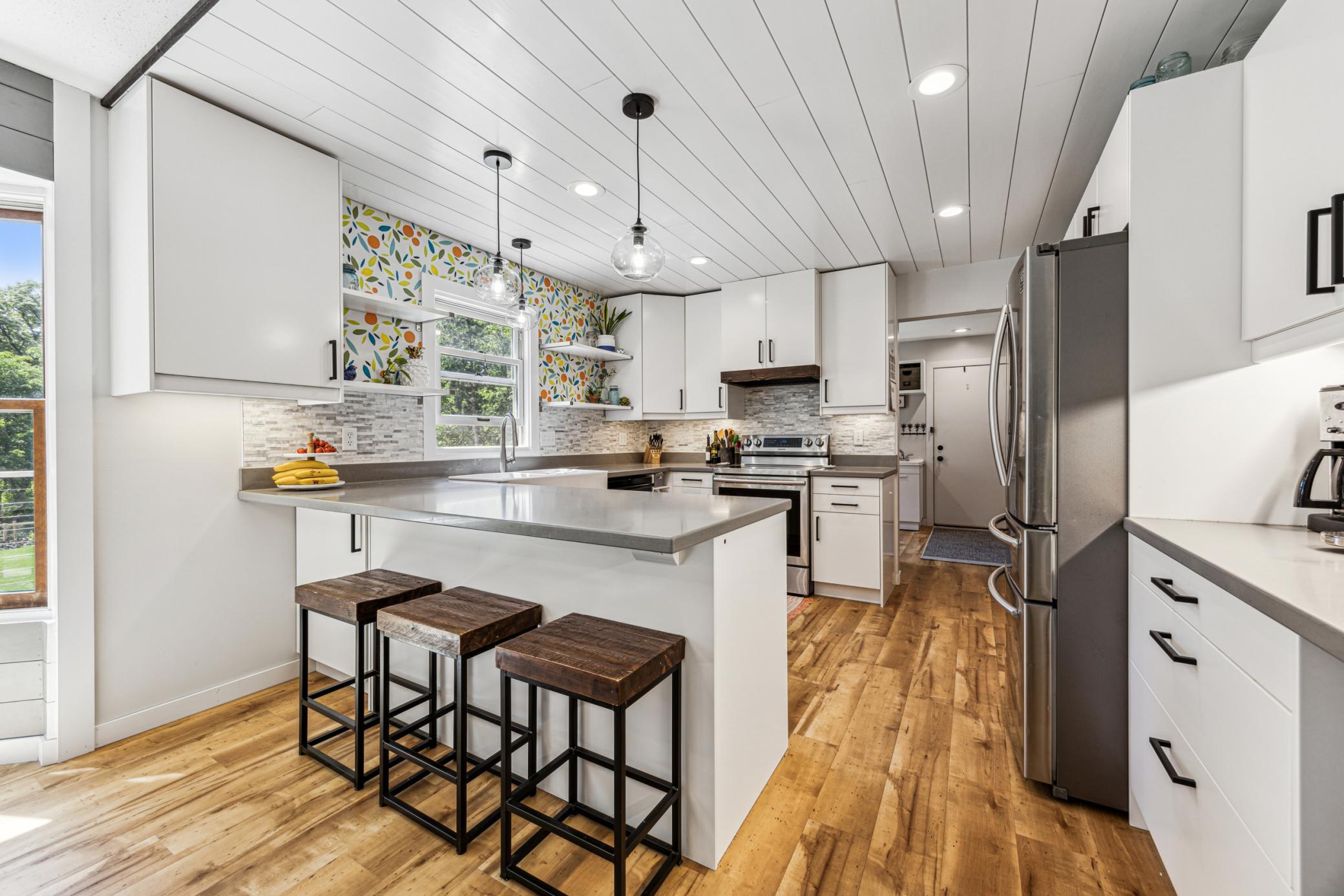 8875 42nd Street N