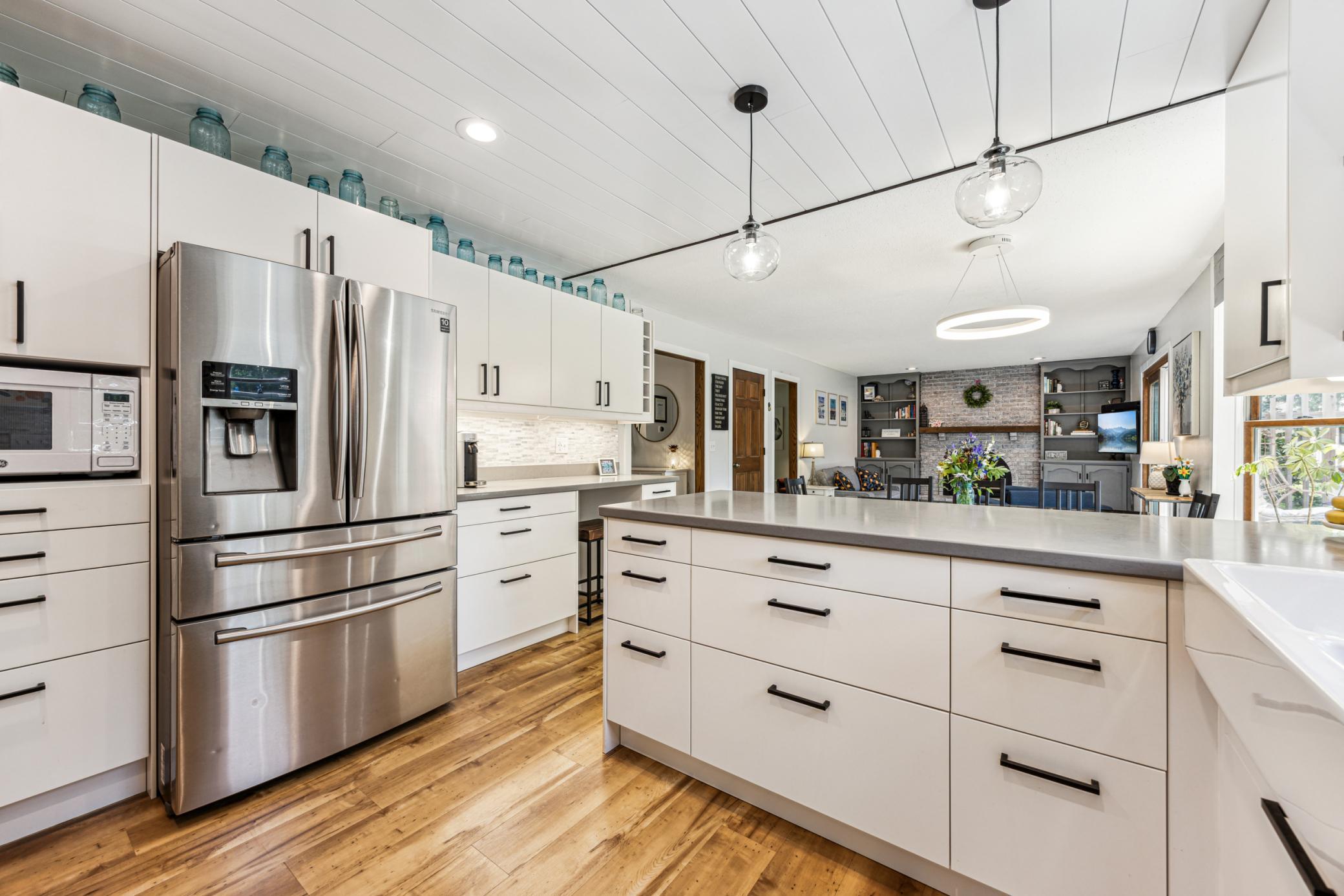 8875 42nd Street N