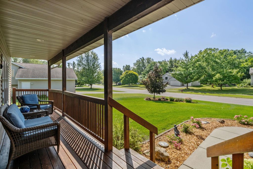 Photo of 29805 Broadway Street, Lindstrom, MN 55045 (MLS # 6782022)