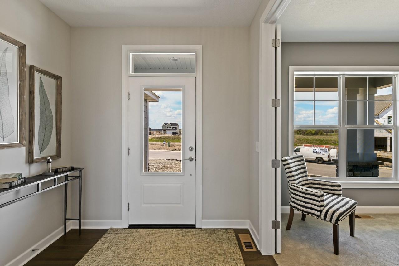 3660 Knightsbridge Lane N