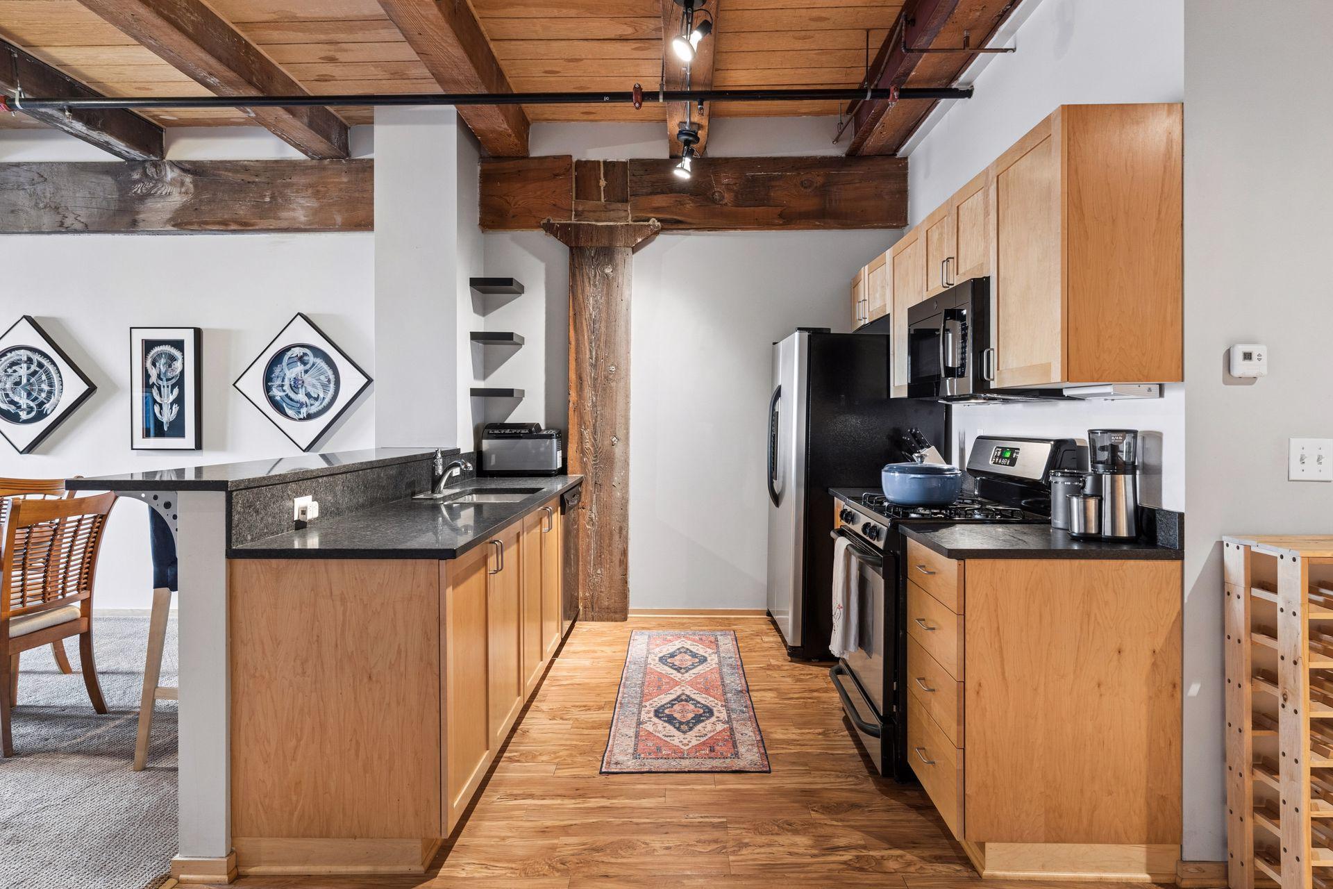 406 Wacouta Street 413