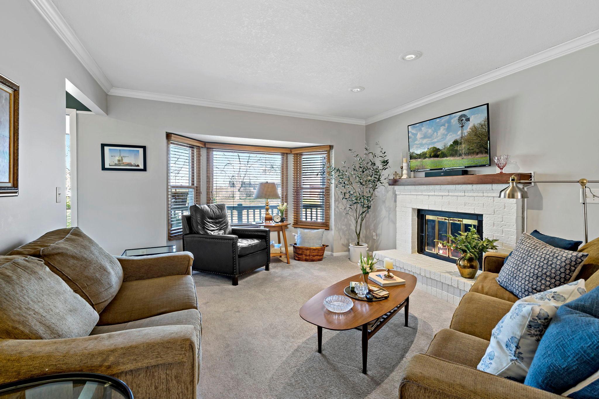 1584 Lancaster Lane