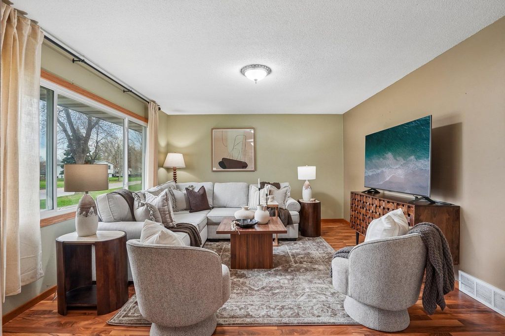 Photo of 3725 80th Avenue N, Brooklyn Park, MN 55443 (MLS # 7058585)