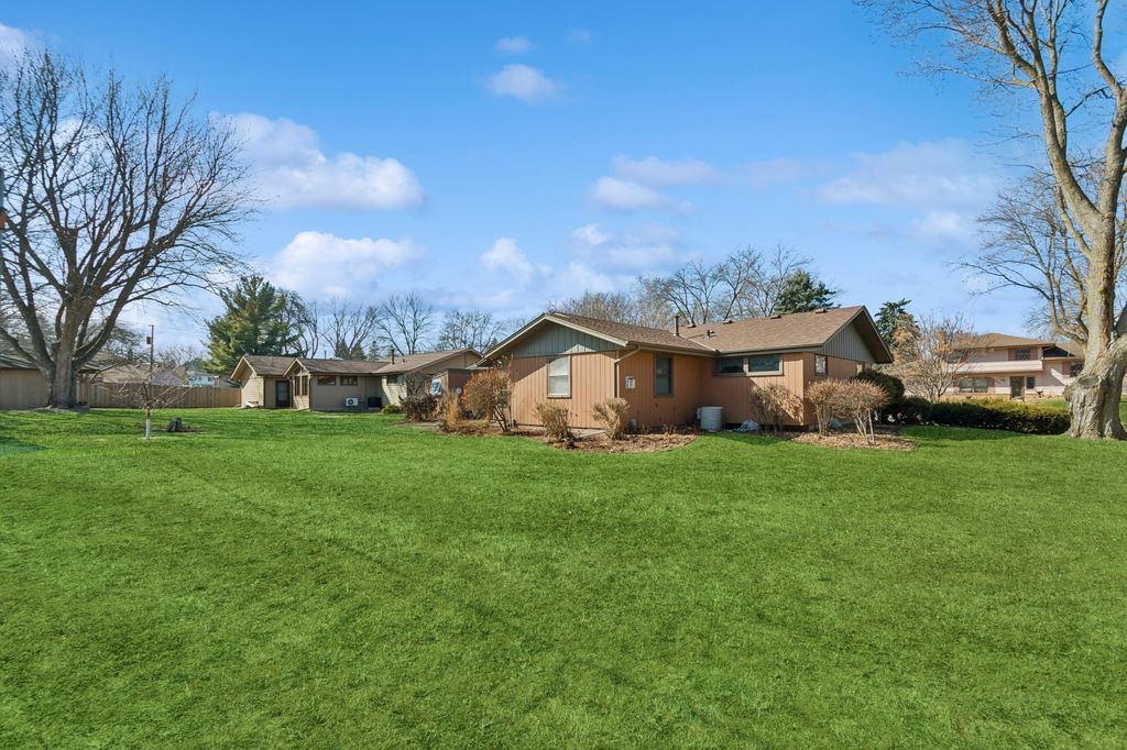 Photo of 683 Riviera Drive, New Brighton, MN 55112 (MLS # 7028484)