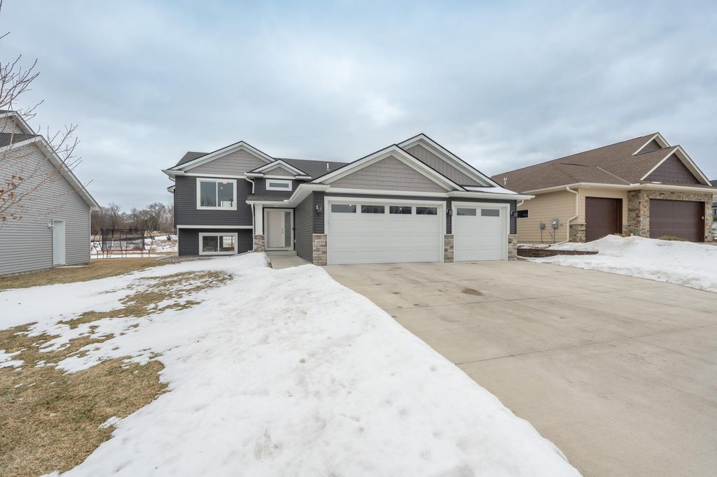 Photo of 1070 Cubasue Avenue, Shakopee, MN 55379 (MLS # 7019570)