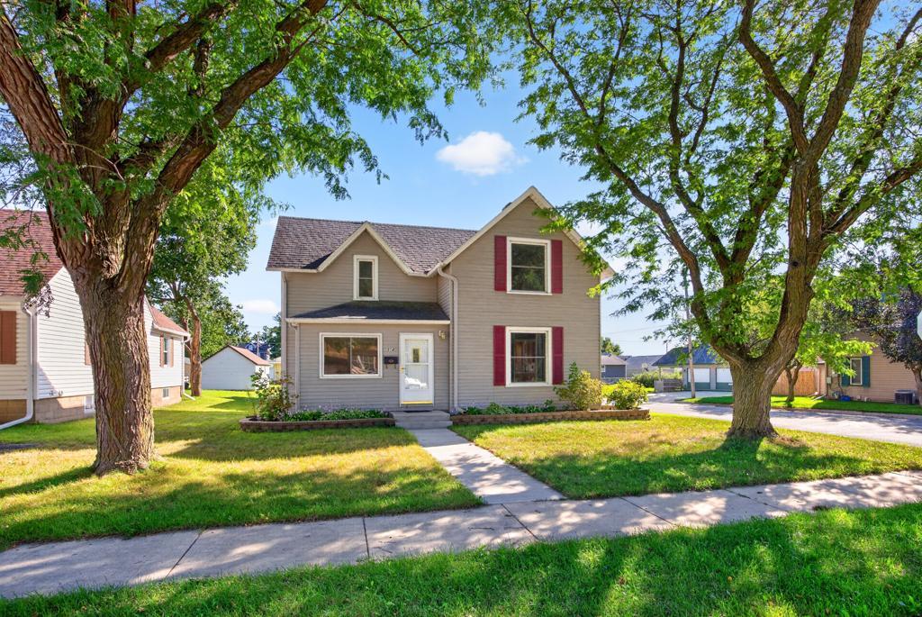 Photo of 314 2nd Street SW, Stewartville, MN 55976 (MLS # 7142335)