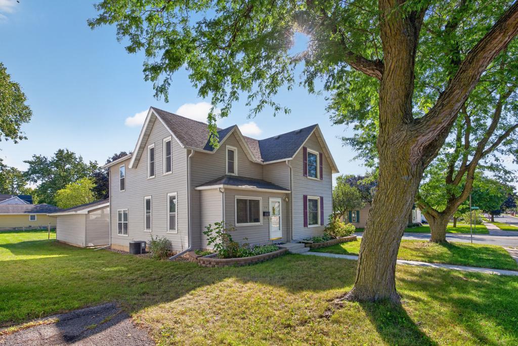 Photo of 314 2nd Street SW, Stewartville, MN 55976 (MLS # 7142335)