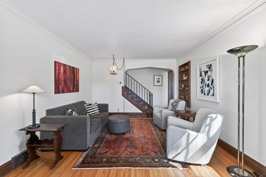 Photo of 1861 Rome Avenue, Saint Paul, MN 55116 (MLS # 7020847)