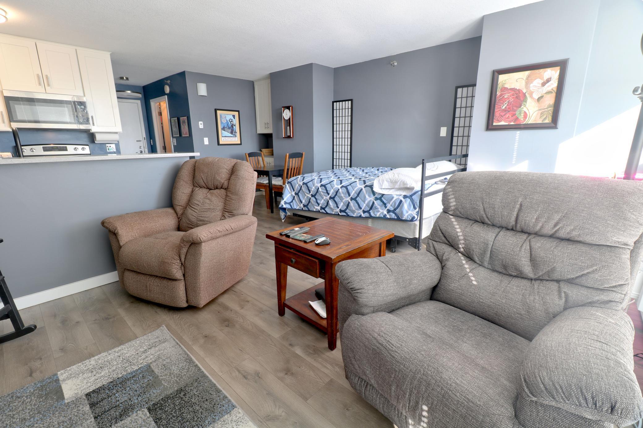 433 S 7th Street 2104