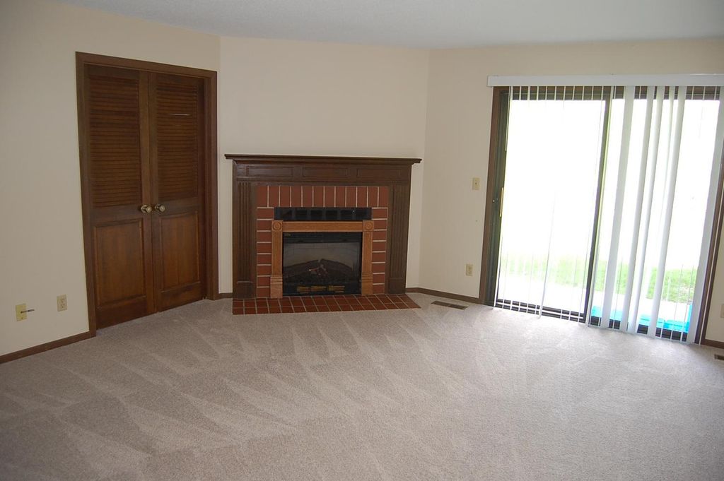 Photo of 5201 Balmoral Lane, Bloomington, MN 55437 (MLS # 7066314)