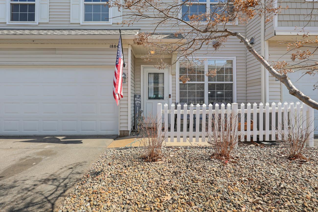 1884 Bluestem Lane 58