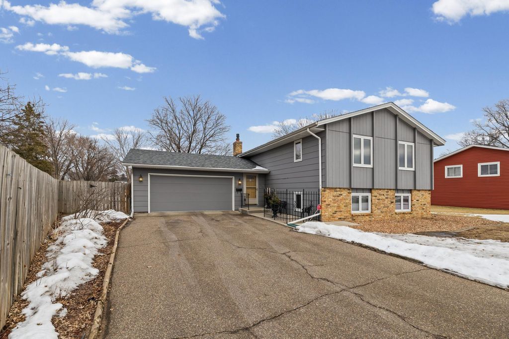 Photo of 1112 67th Avenue N, Brooklyn Center, MN 55430 (MLS # 7018549)