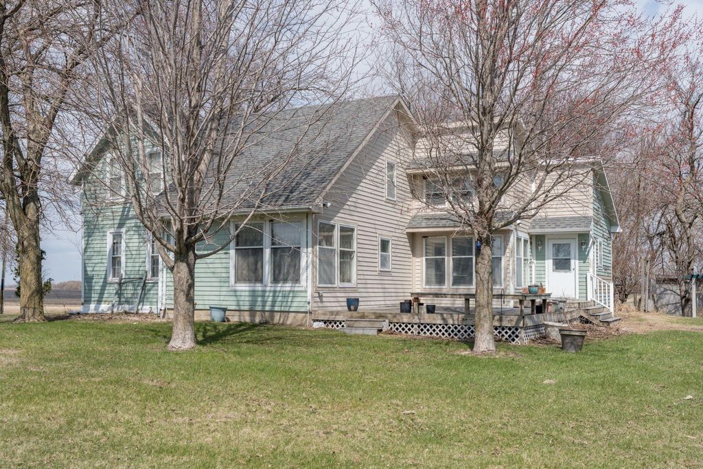 Photo of 5822 500th Avenue, Bricelyn, MN 56014 (MLS # 7052689)