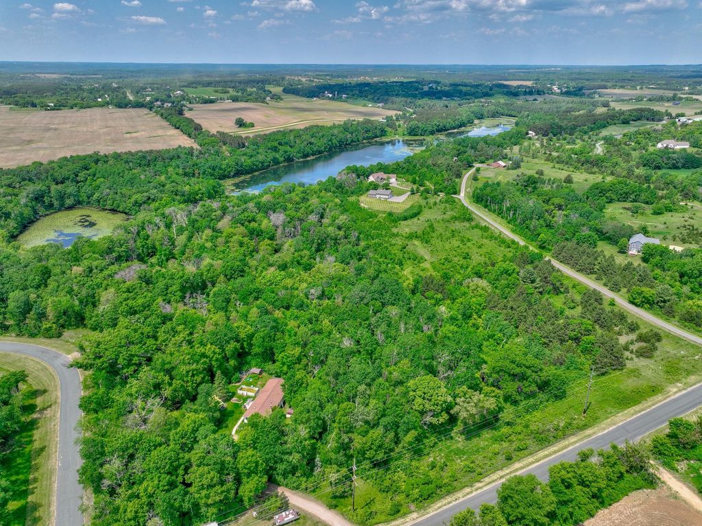 Photo of 1992 80th Street, Somerset, WI 54025 (MLS # 7042487)