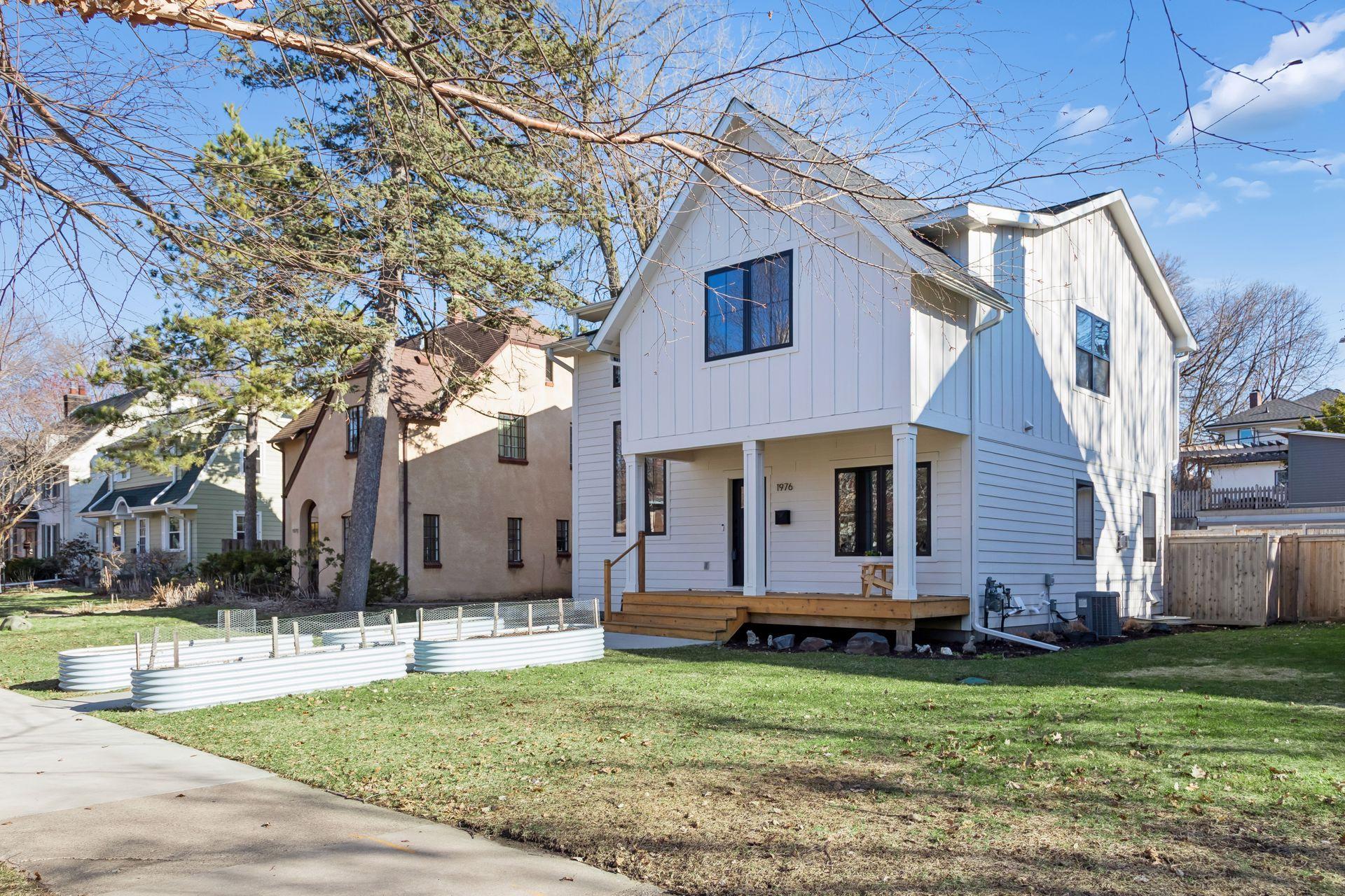 1976 Fairmount Avenue