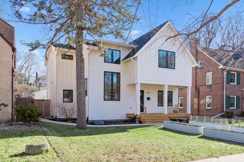 1976 Fairmount Avenue Saint Paul MN 55105