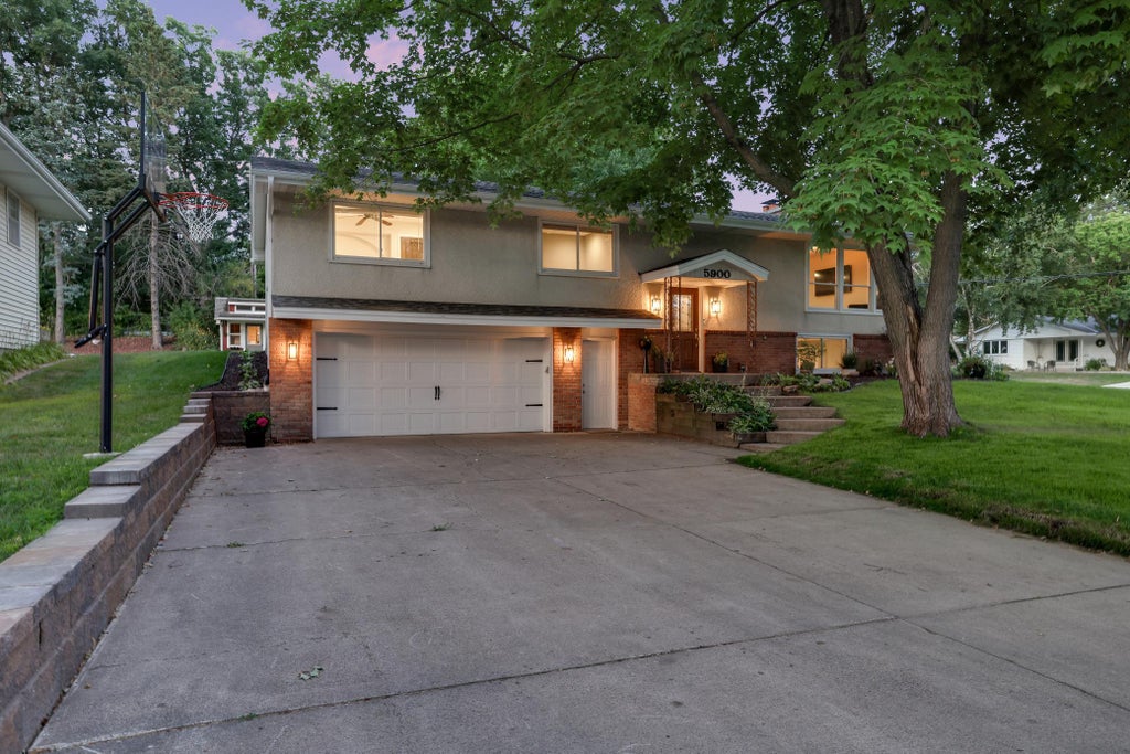 Photo of 5900 Wisconsin Circle N, New Hope, MN 55428 (MLS # 7129169)