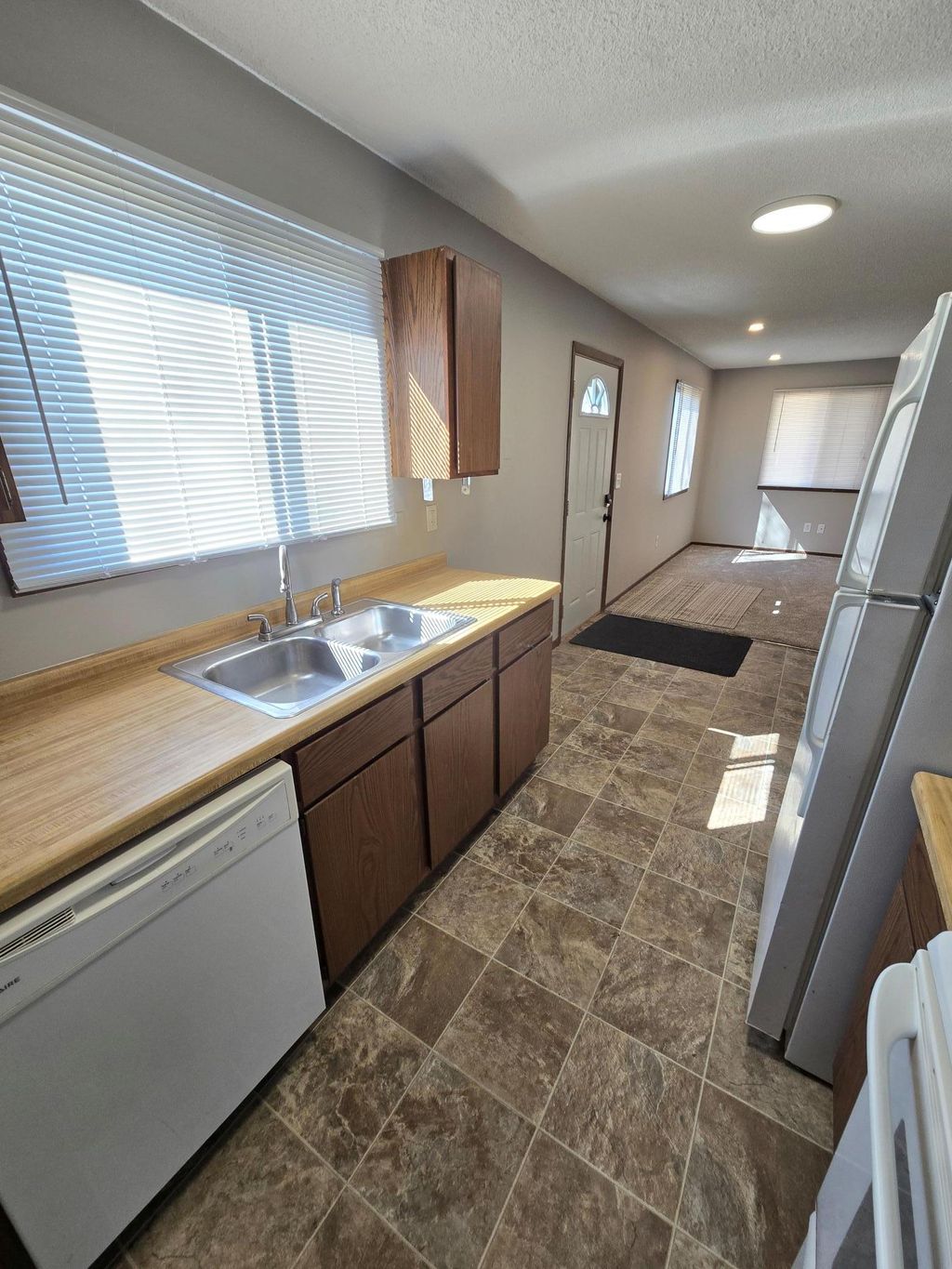 Photo of 6662 84th Court N, Brooklyn Park, MN 55445 (MLS # 7055374)